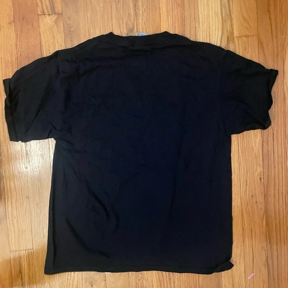 Gildan large tee