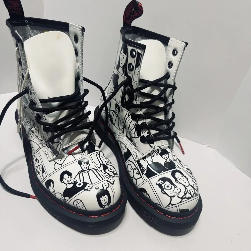 Dr. Martens martens print nwt