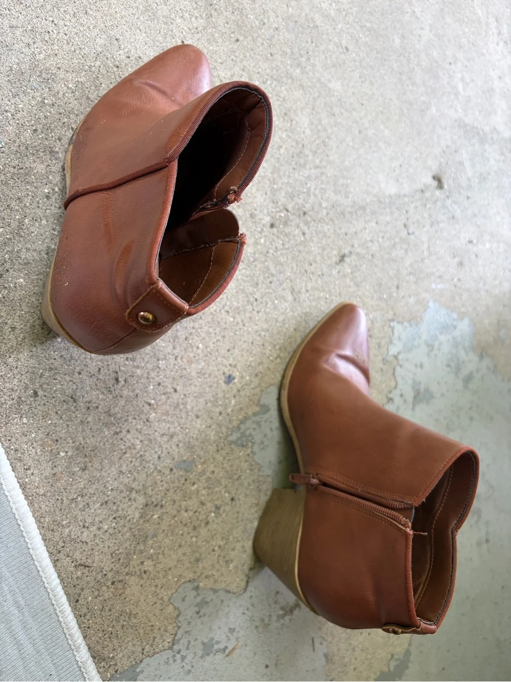 N/A stylish brown