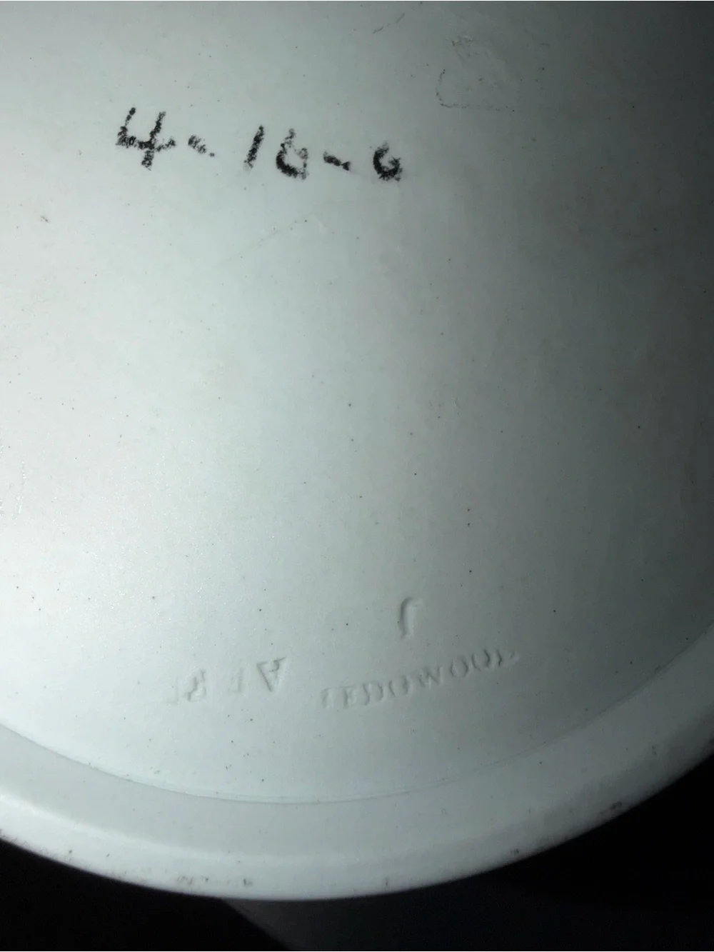 Wedgwood covered extra lid