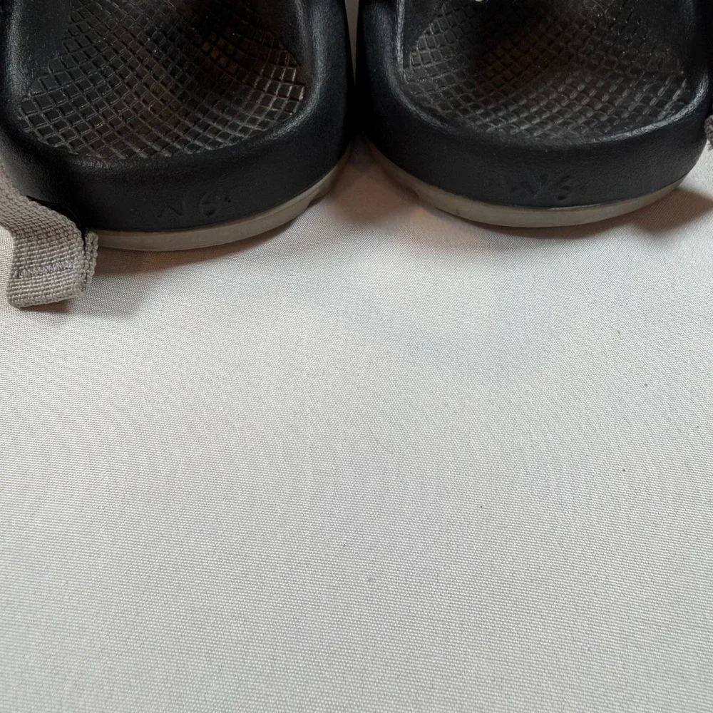 Chaco straps luvseat foot