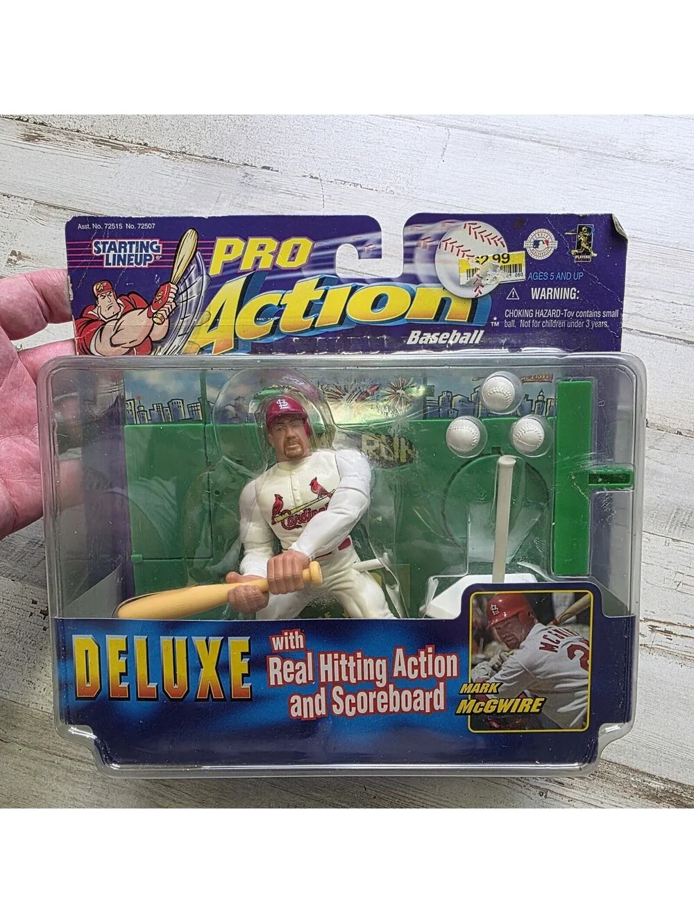 1998 STARTING LINEUP Pro Action Mark McGwire Collectible Figure St. Louis Cards
