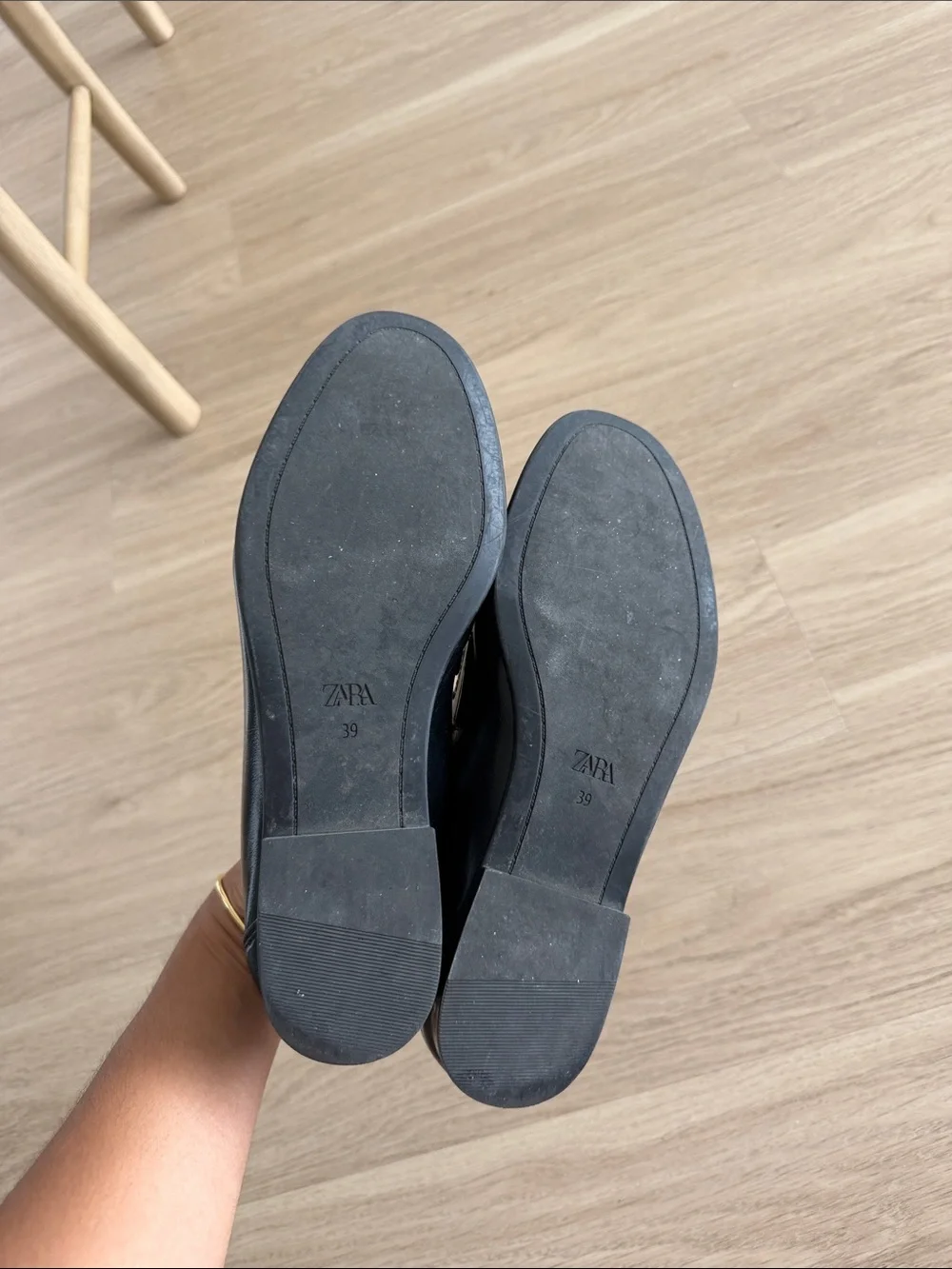 Zara sleek black