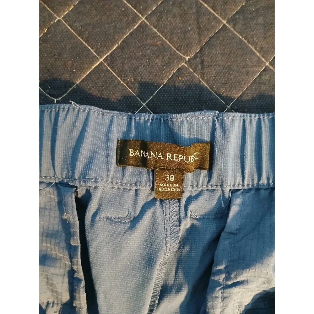 Banana Republic these banana