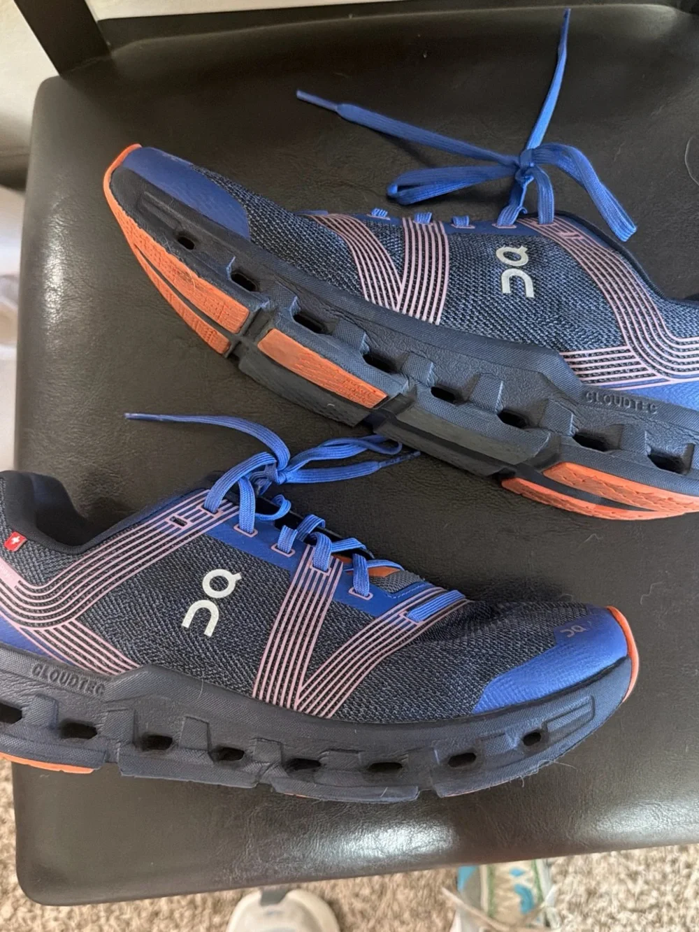 On Running running athletic