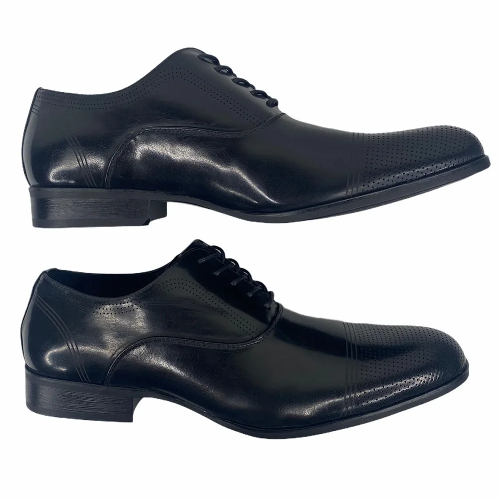 Unlisted by Kenneth Cole new light