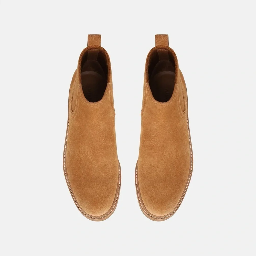 Vince set utilitarian