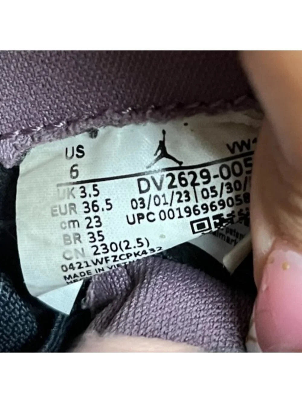 Nike please review