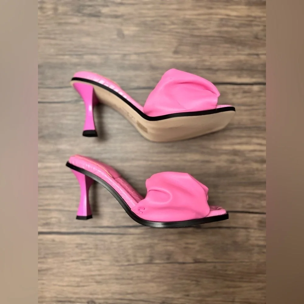 Circus by Sam Edelman step out