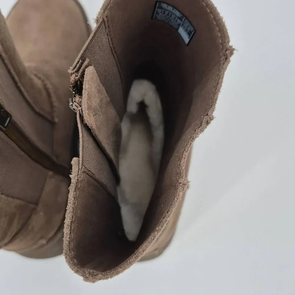 UGG new without