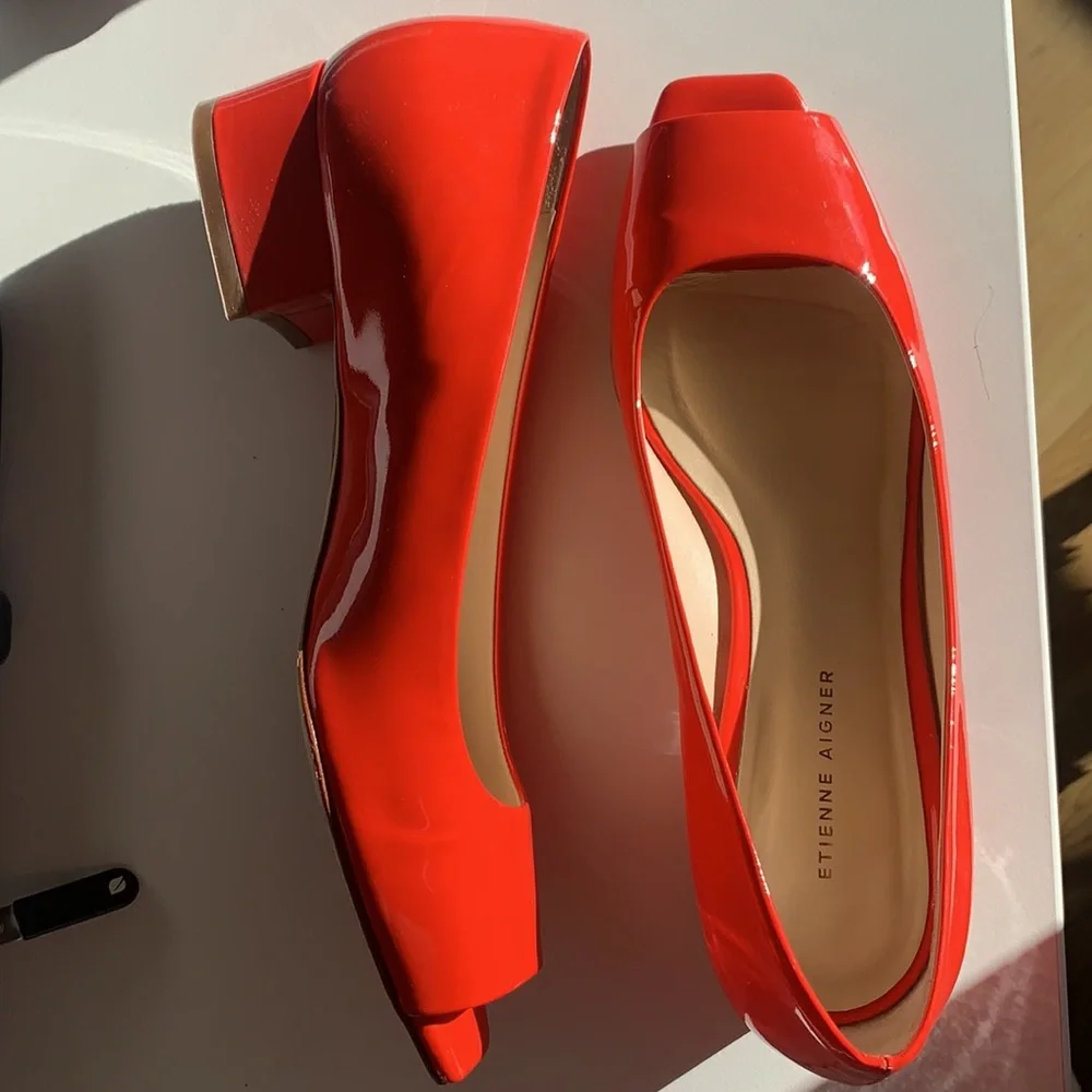 Etienne Aigner Pumps