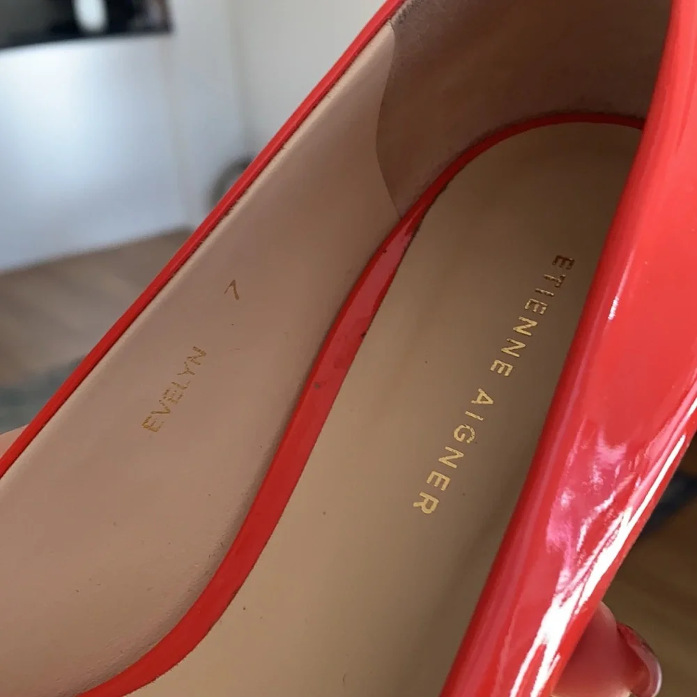 Etienne Aigner open toe
