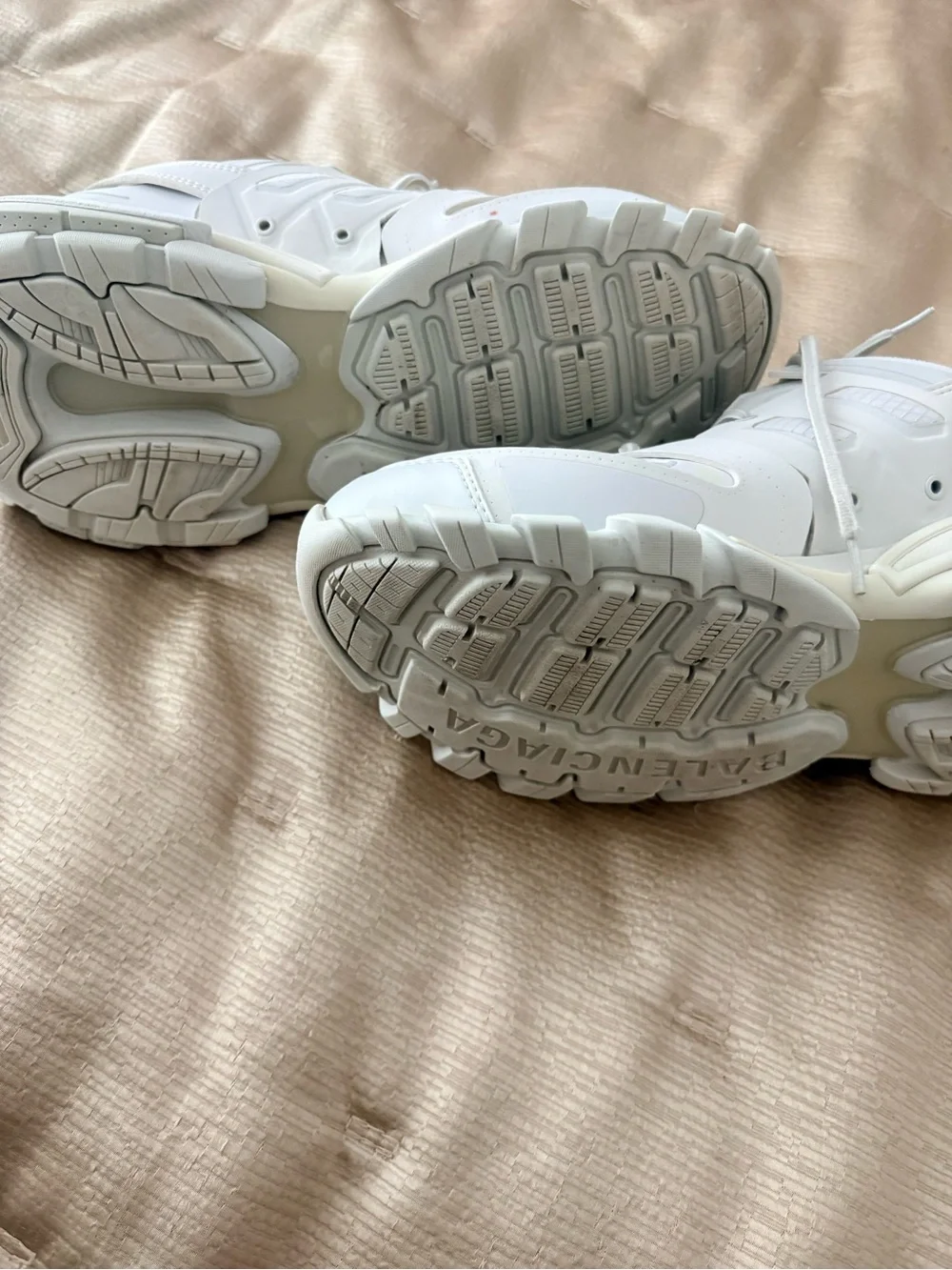 Balenciaga authentic track