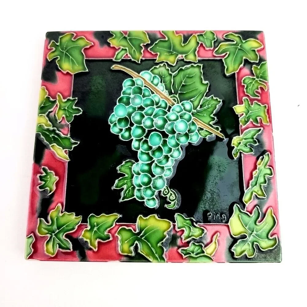 Ping vines grapes