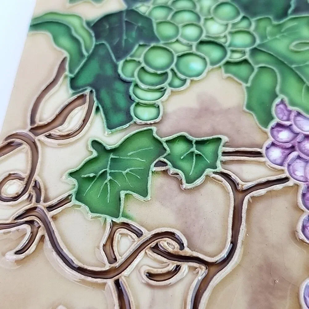 Ping vines grapes