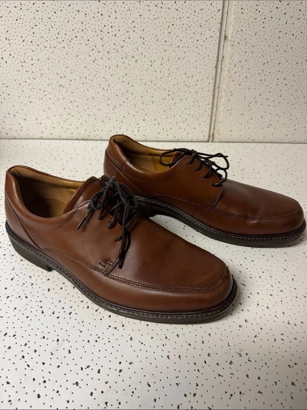 Ecco smooth brown