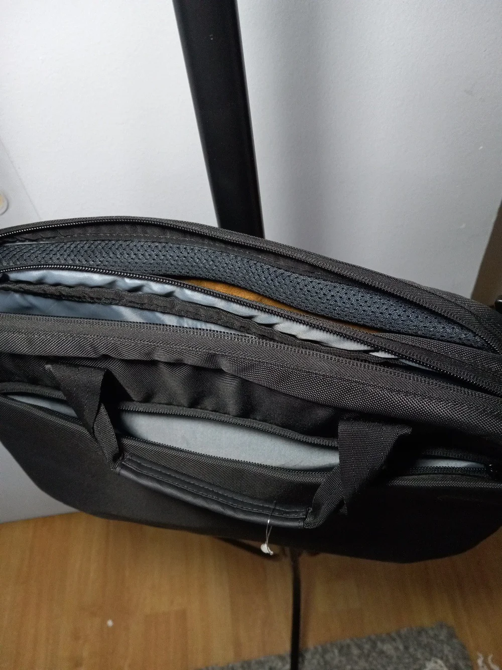 Dell Laptop Black Men's Crossbody Shoulder Bag - Minimal Office Messenger