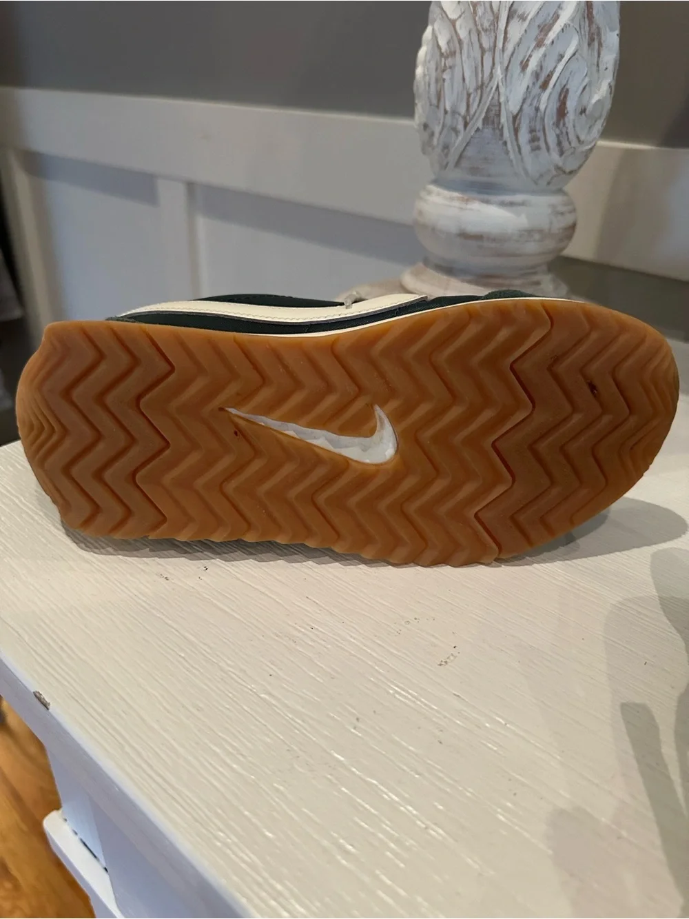 Nike low profile