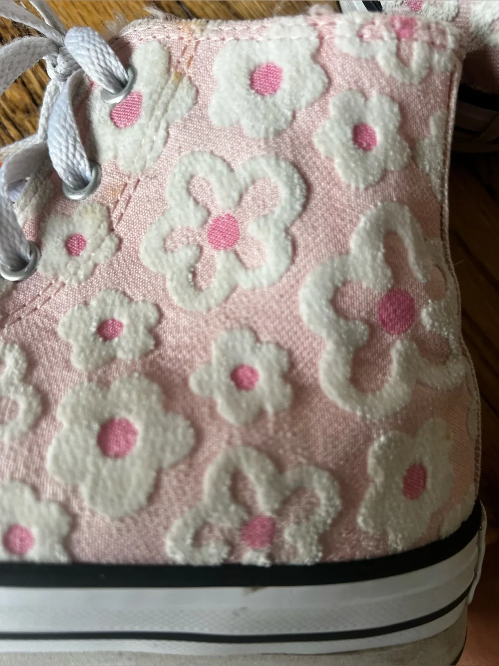 Converse these adorable