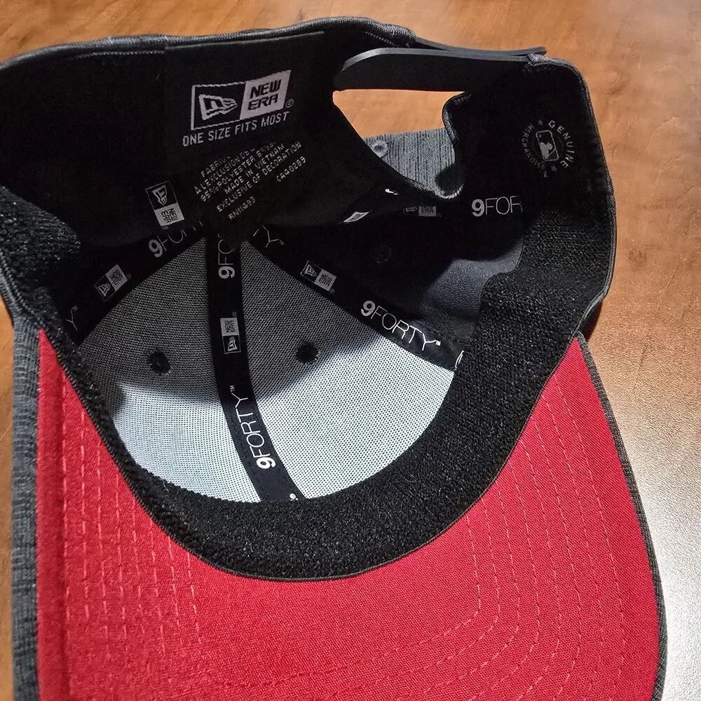 New Era 9FORTY Philadelphia Phillies Philly Phanatic Heather Gray Snapback OS