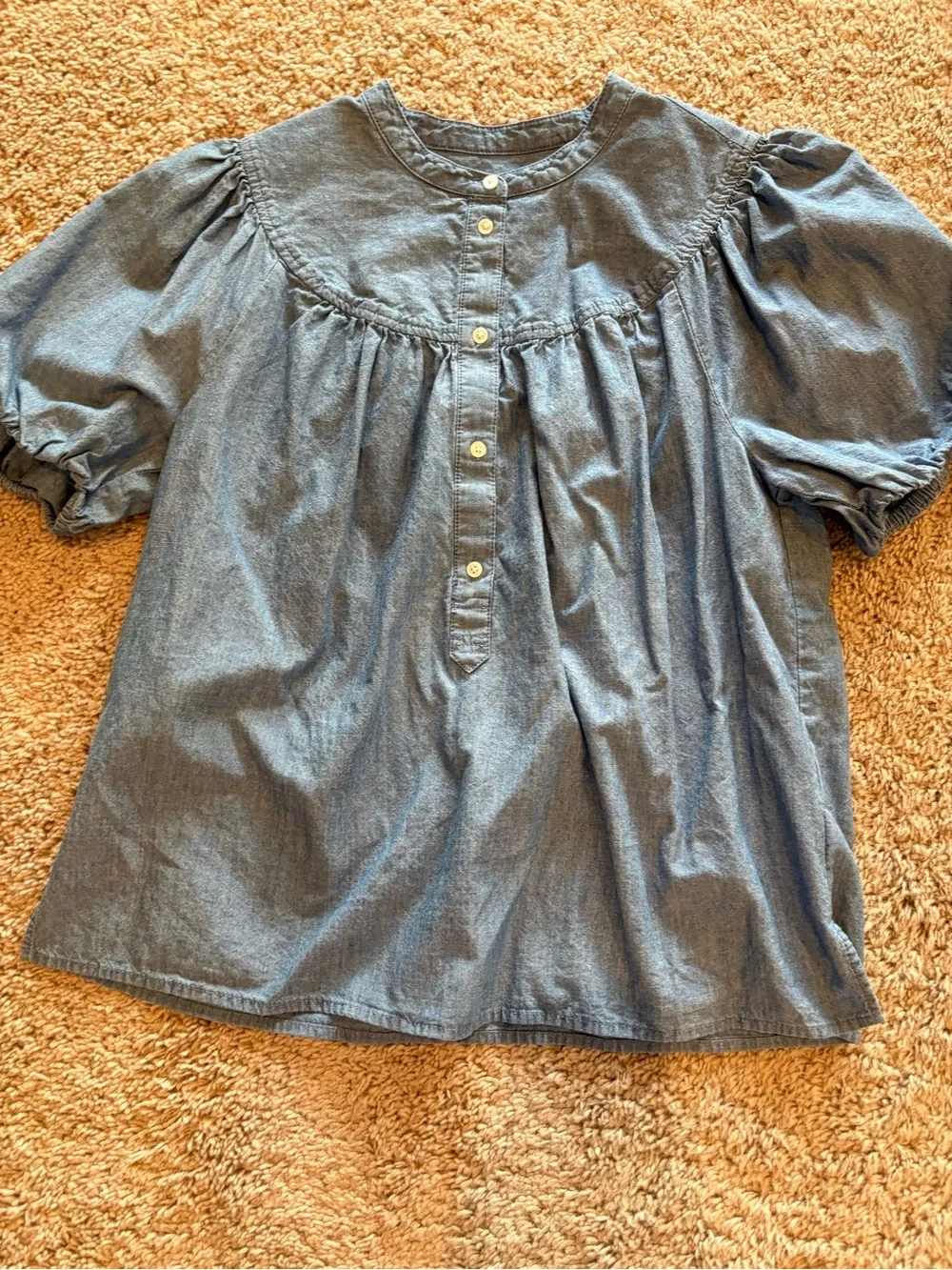 J. Crew flaws lightweight