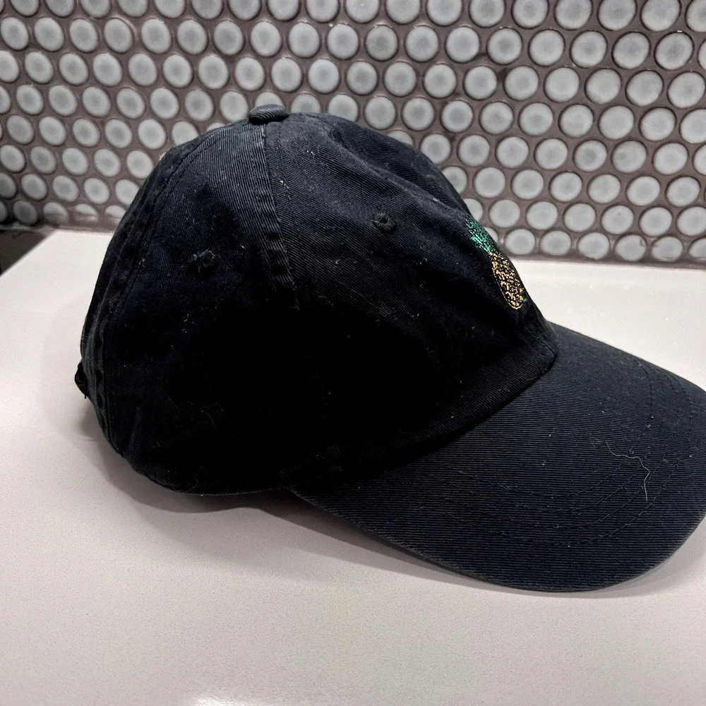 The Unbranded Brand fit earned clean