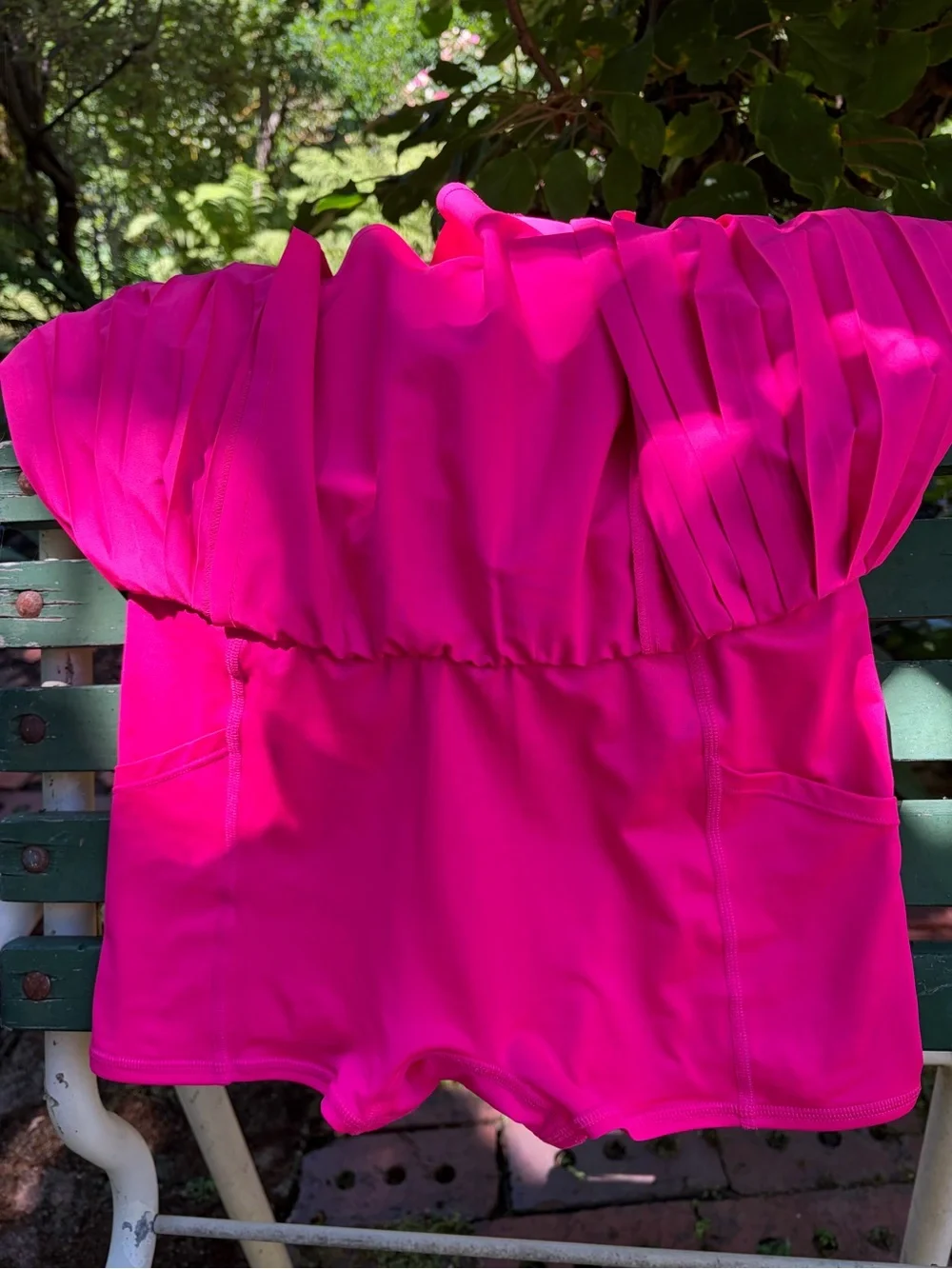 ALO Yoga waistband pleated