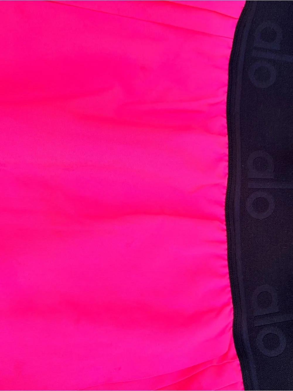 ALO Yoga performance sides alo