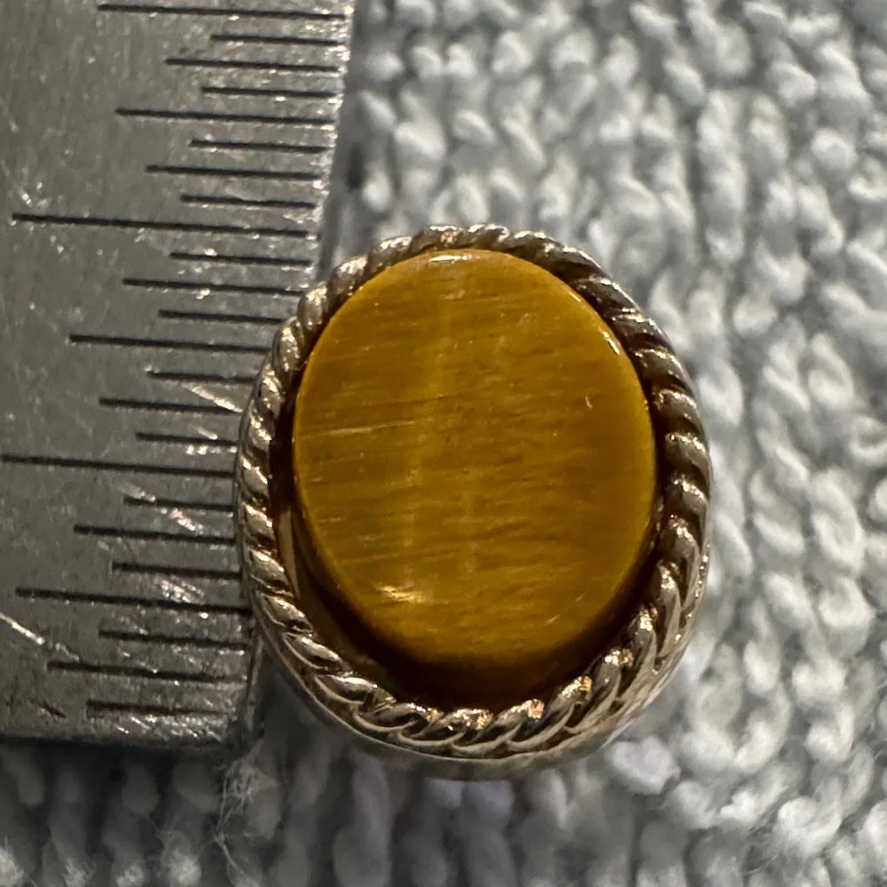 N/A elegant vintage