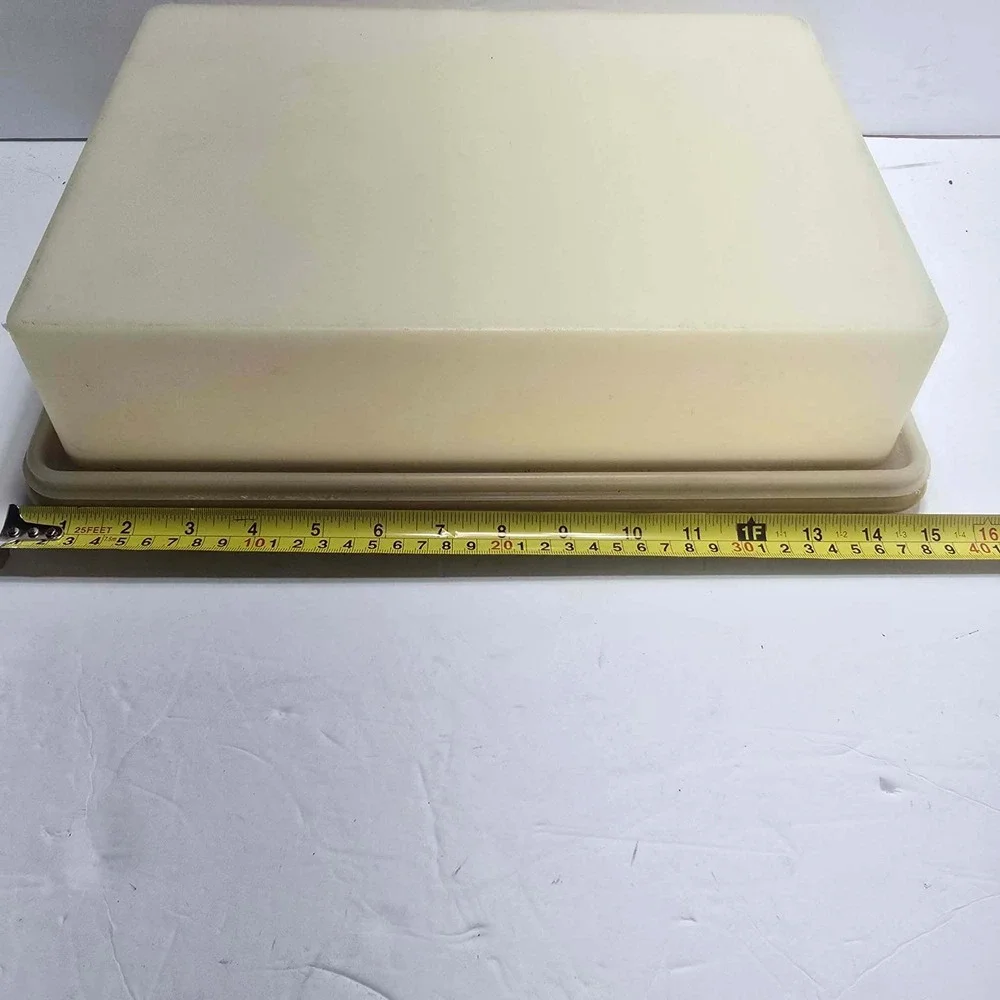 Tupperware vintage rectangular
