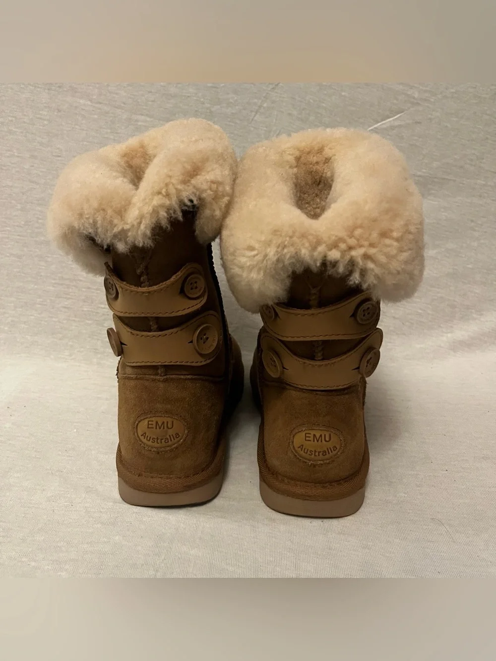 Emu cozy australia