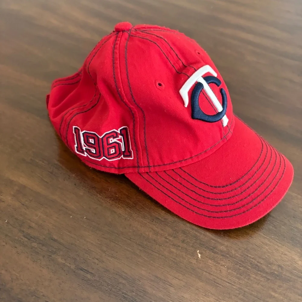 New Era vibrant red