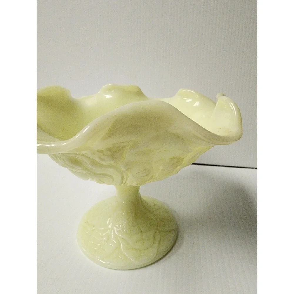 Fenton vintage yellow