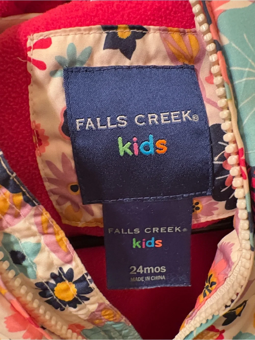 Falls Creek cozy girls