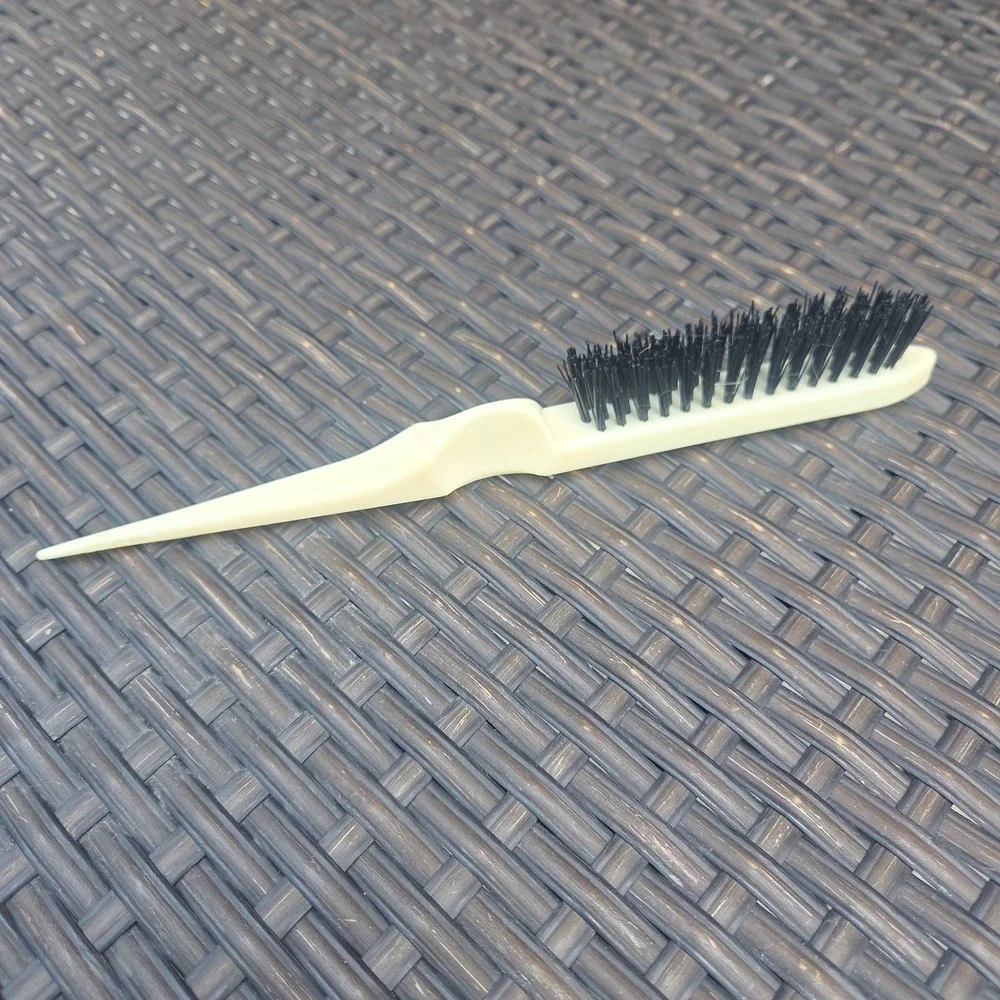Vintage Slim Hairbrush Nylon Bristle Point Tip Root Part Pick Brush Cream