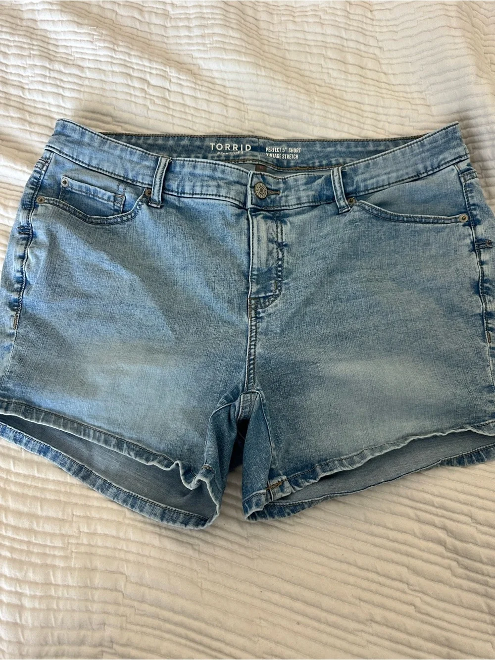 👖 Torrid 