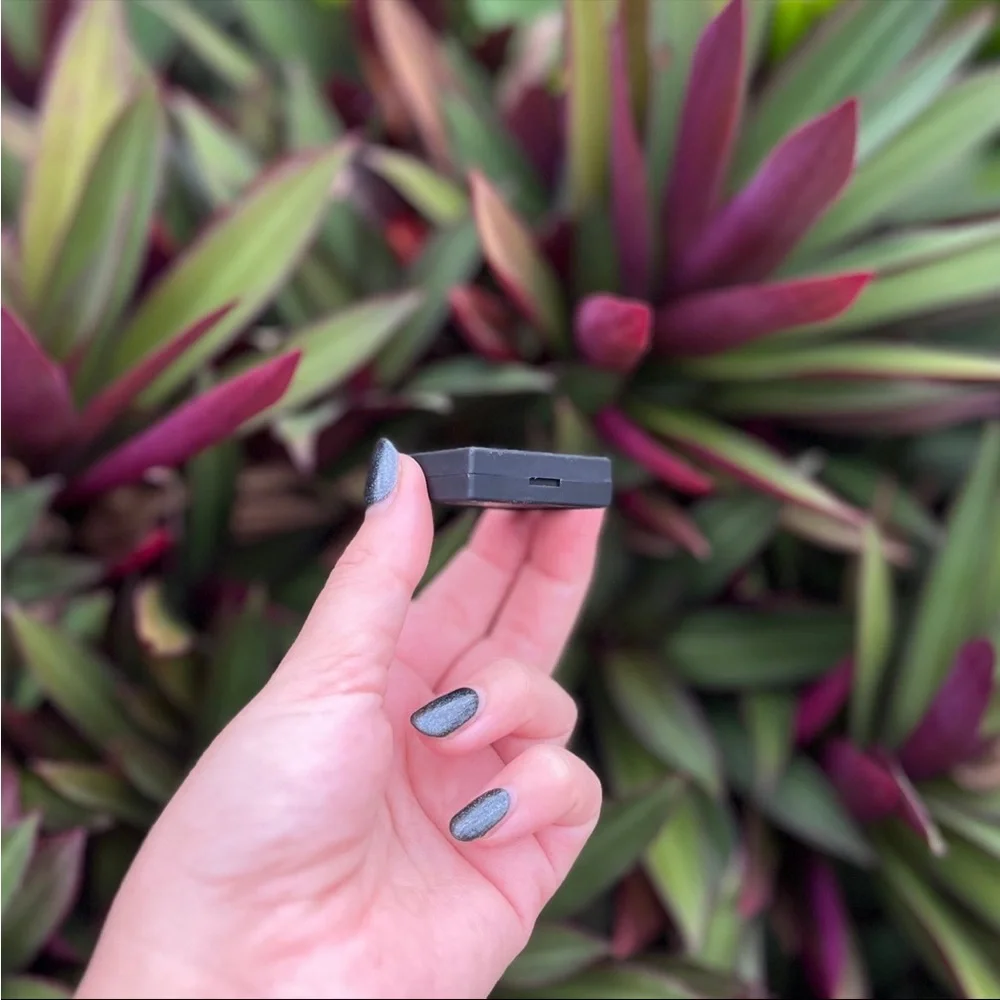 NARS shade iconic