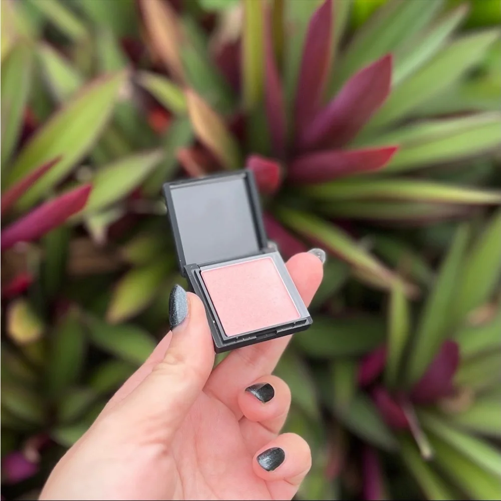 NARS shade iconic