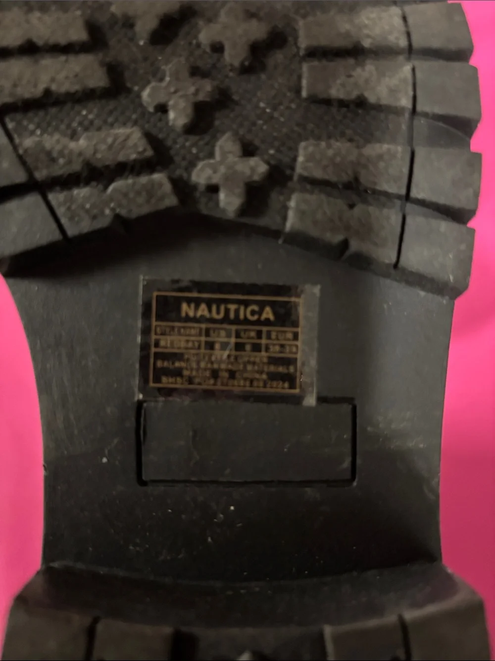 Nautica lined traction