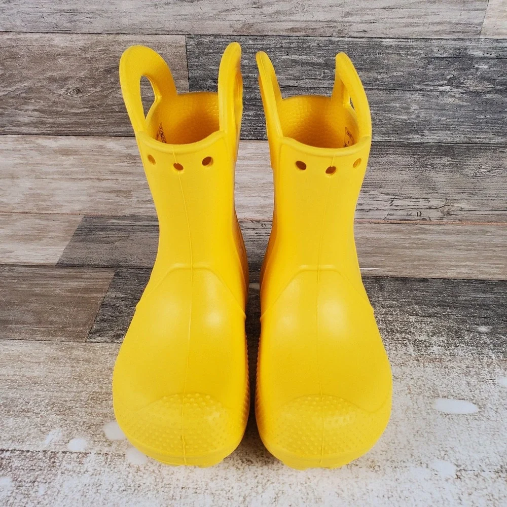 CROCS new without
