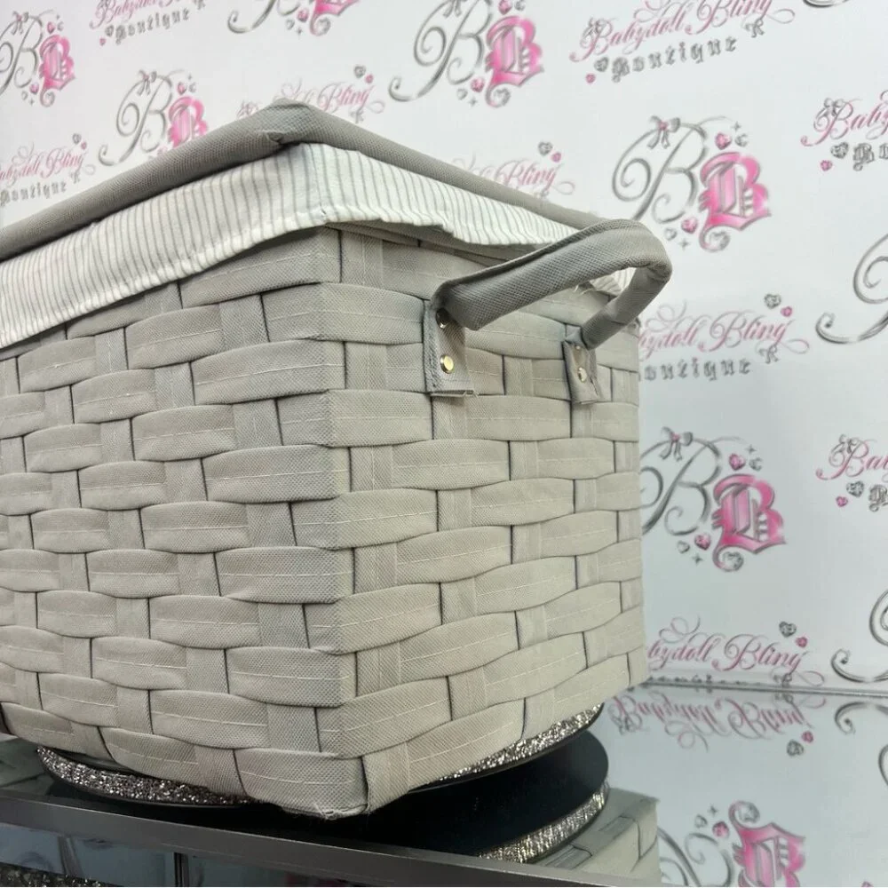 Nicole Miller elegant gray