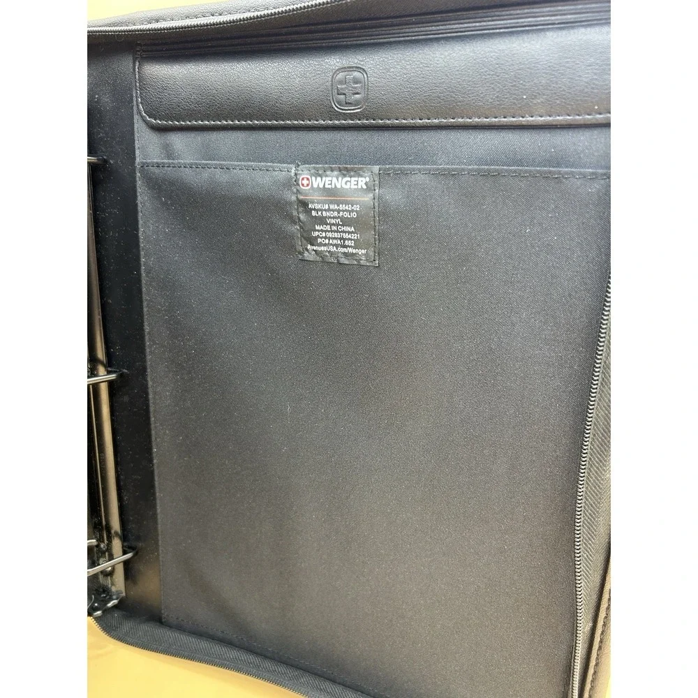 Wenger holders organizer