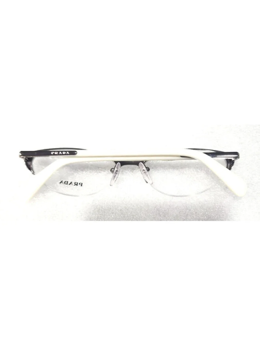 Prada model vpr54p