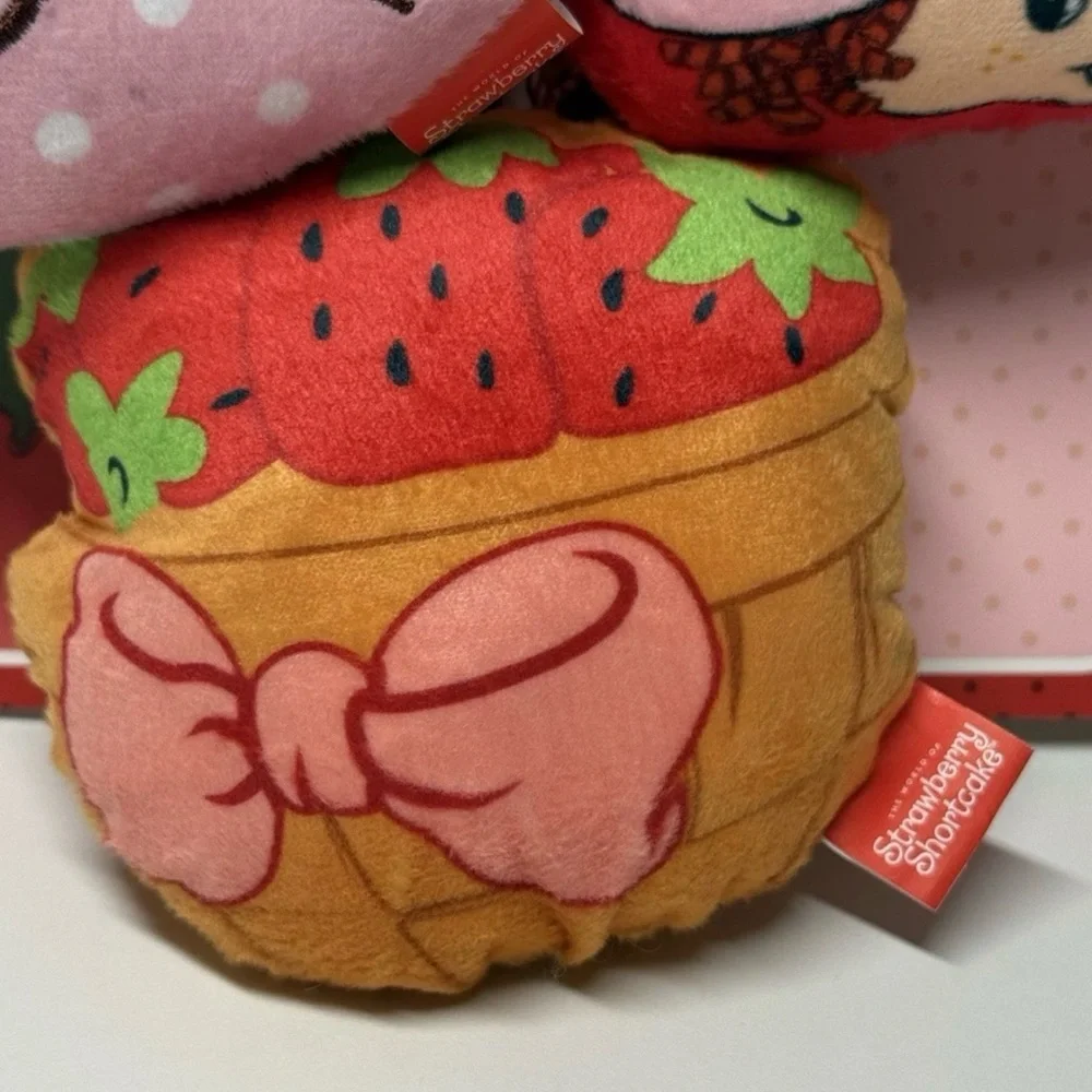 Wildbrain sure added shortcake