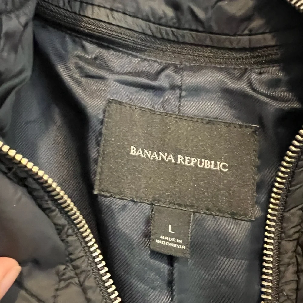 Banana Republic elegant dark