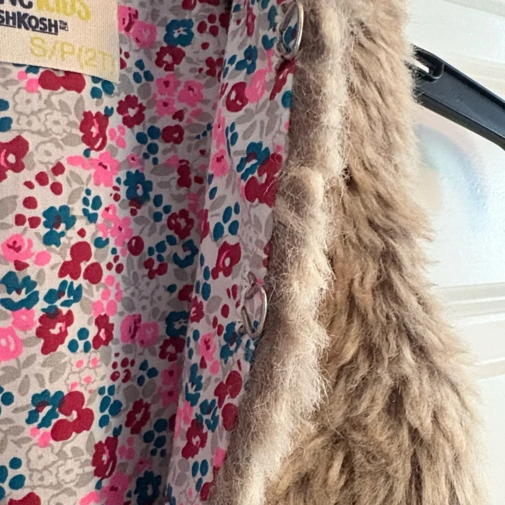 OshKosh Bgosh charming vest