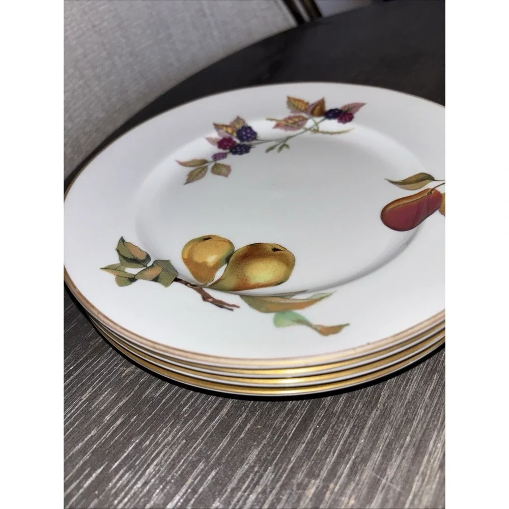 Royal Worcester royal evesham pottery