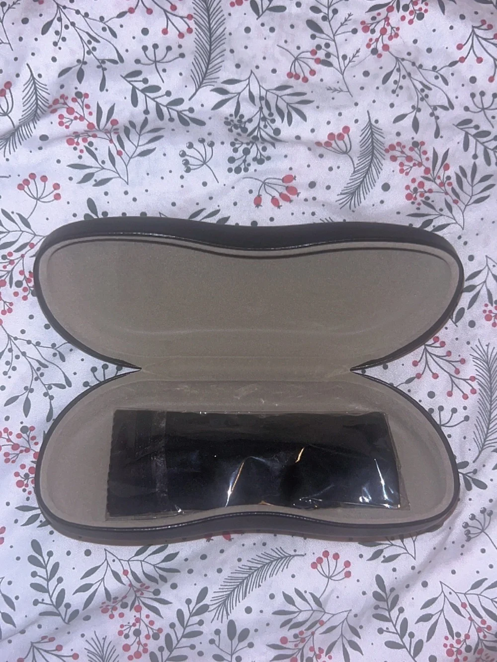 Ray-Ban sturdy hard