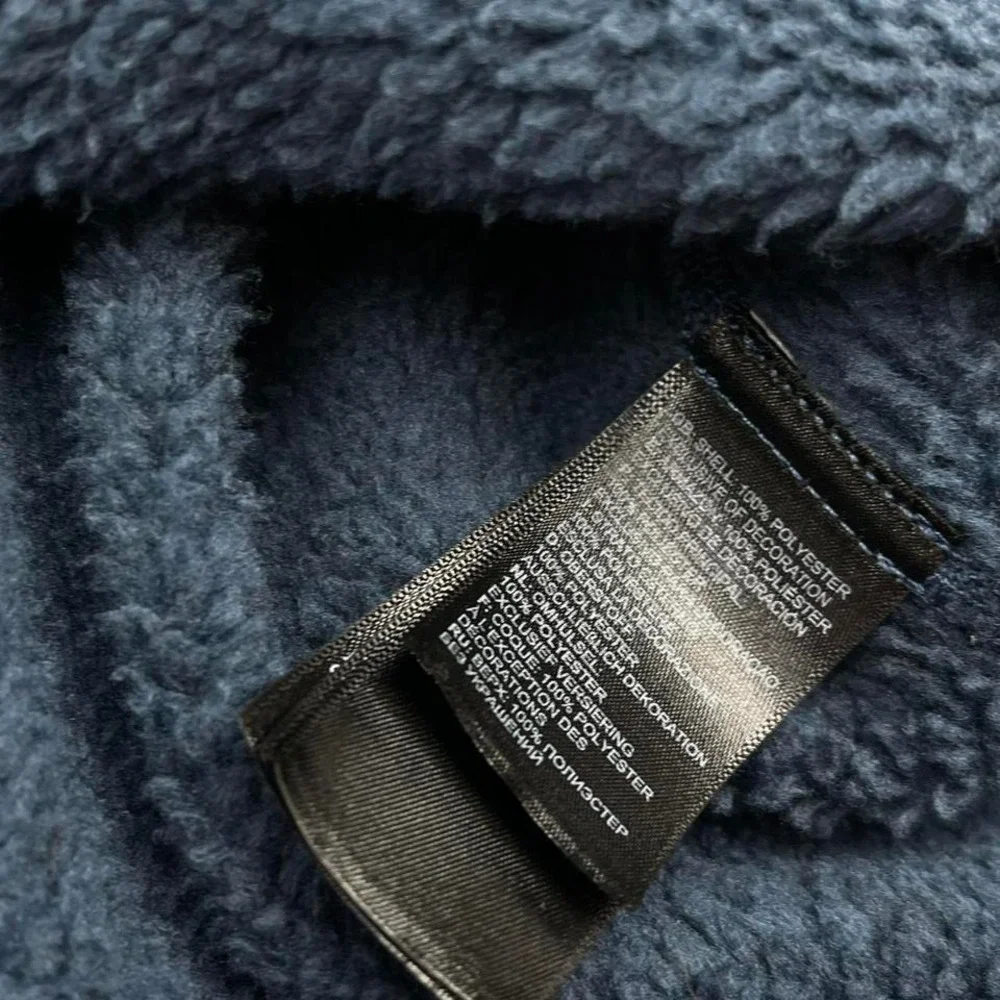 The North Face sleeve plush modern