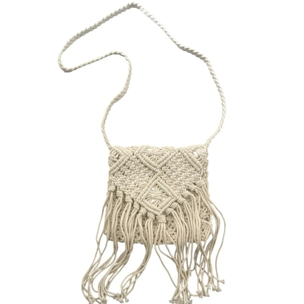 NWT Lily St. Regis  Macrame Bag with Zipper Closure Boho Festival Bag